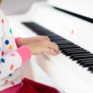 Dónde aprender música en Cádiz: Andante Escuela de Música en Portalejo Rota. Dónde aprender música en Cádiz: Andante Escuela de Música en Portalejo Rota.